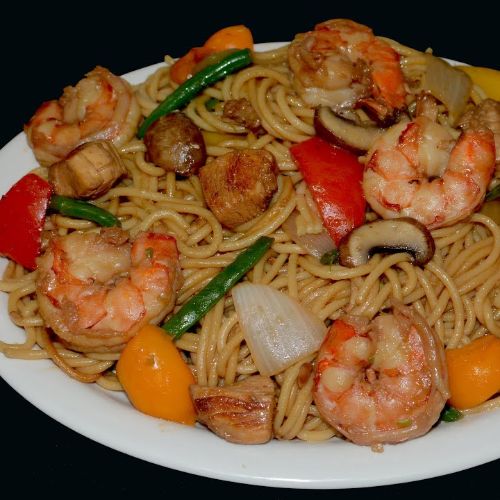 Espaguetis chino con camarones
