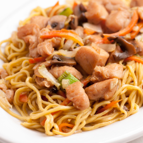 Espaguetis chino con jamón