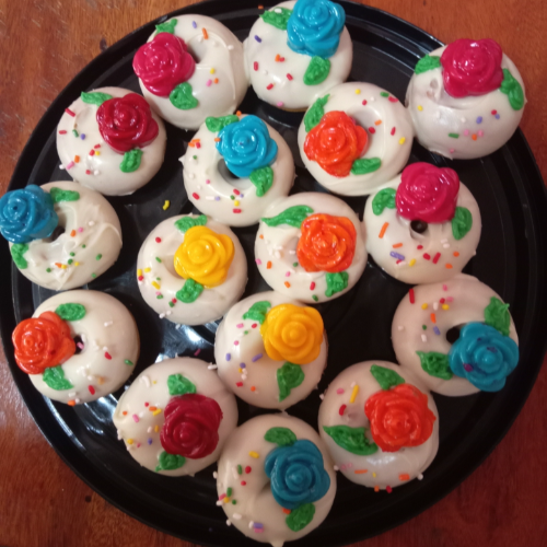 Mini donas personalizadas al gusto del cliente de 60 cup en adelante