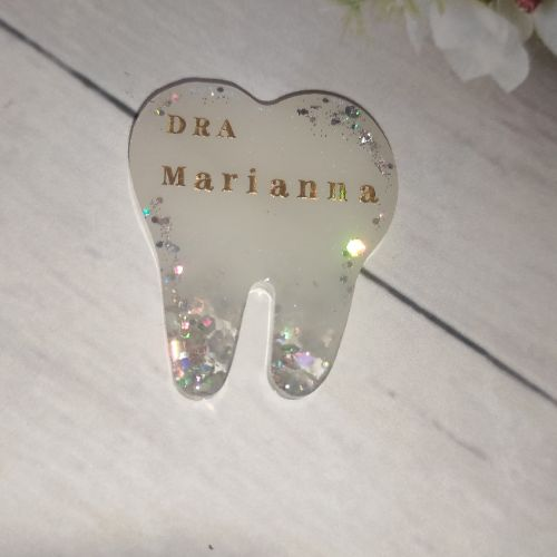 Prendedor Muela Estomatología