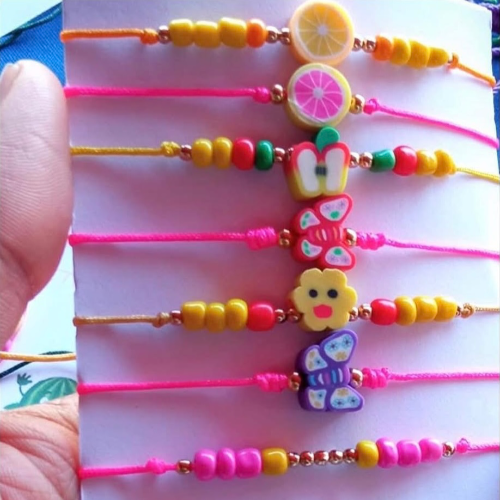 Pulseras variadas coloridas